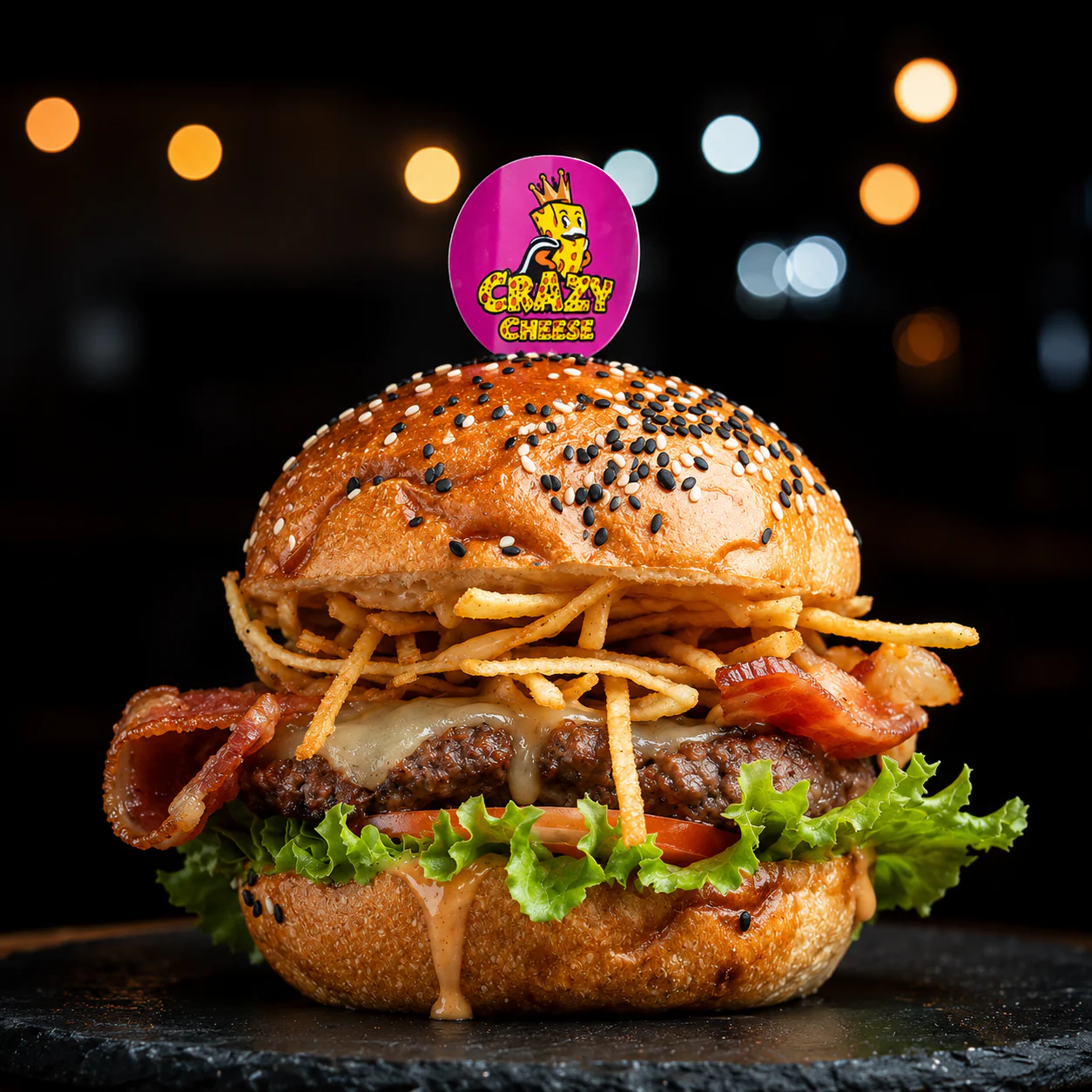 2 Burgers con Papas Fritas + 2 Bebidas por $14 en Crazy Cheese - Chiriquí - Image 4