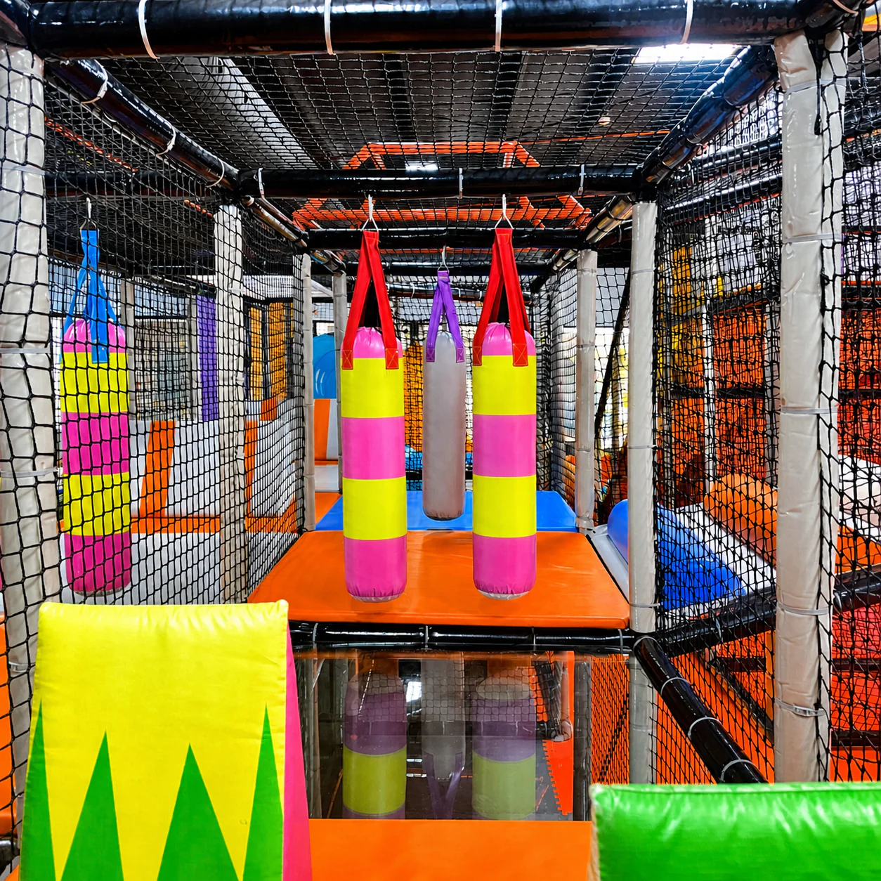 2 Horas de juego ilimitado para 1 niño + 2 adultos + Botella de Agua por $10 en Dream Play - Image 6